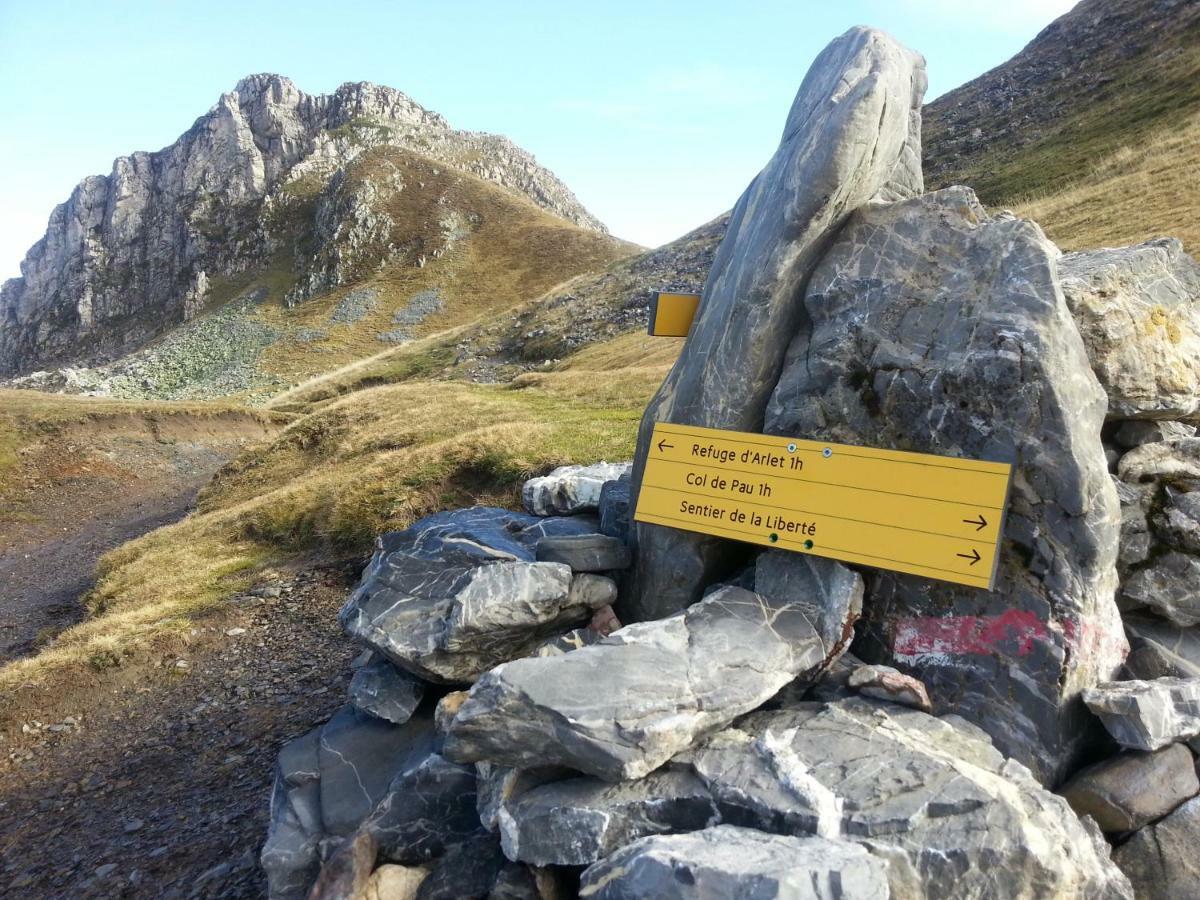 Gite De Montagne Du Plateau De Lhers- Accueil Randonneurs Accous Exterior photo