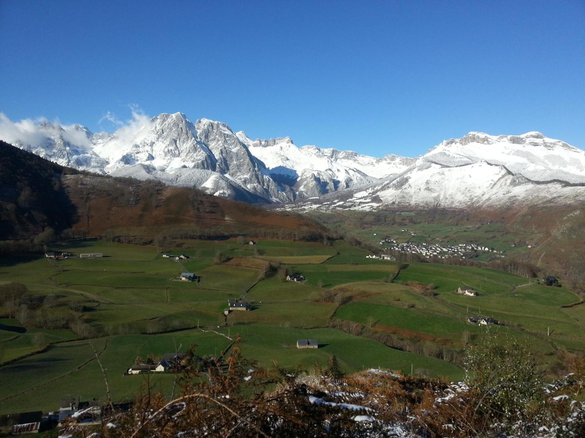 Gite De Montagne Du Plateau De Lhers- Accueil Randonneurs Accous Exterior photo